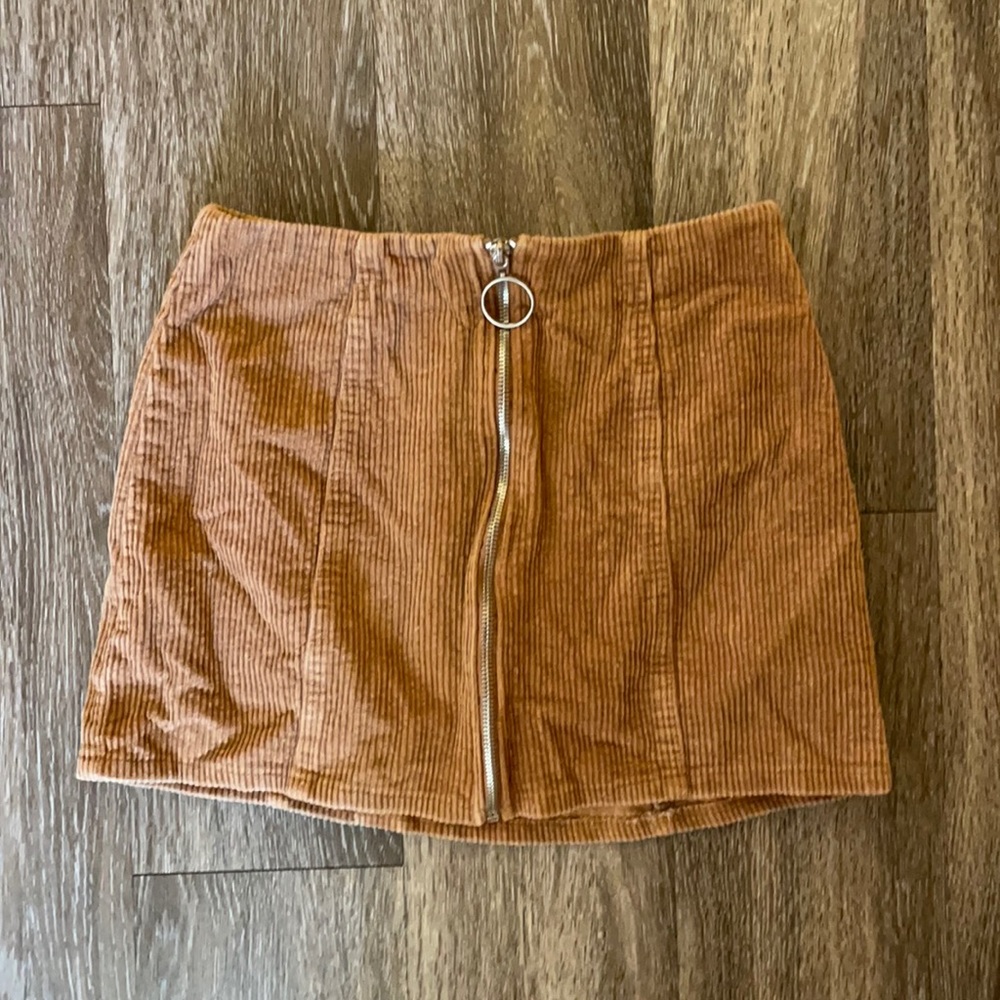 Brown mini skirt